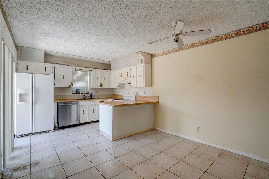 Photo of 2645 Albatross Road N #4-D, Delray Beach, FL 33444 (MLS # R11109885)