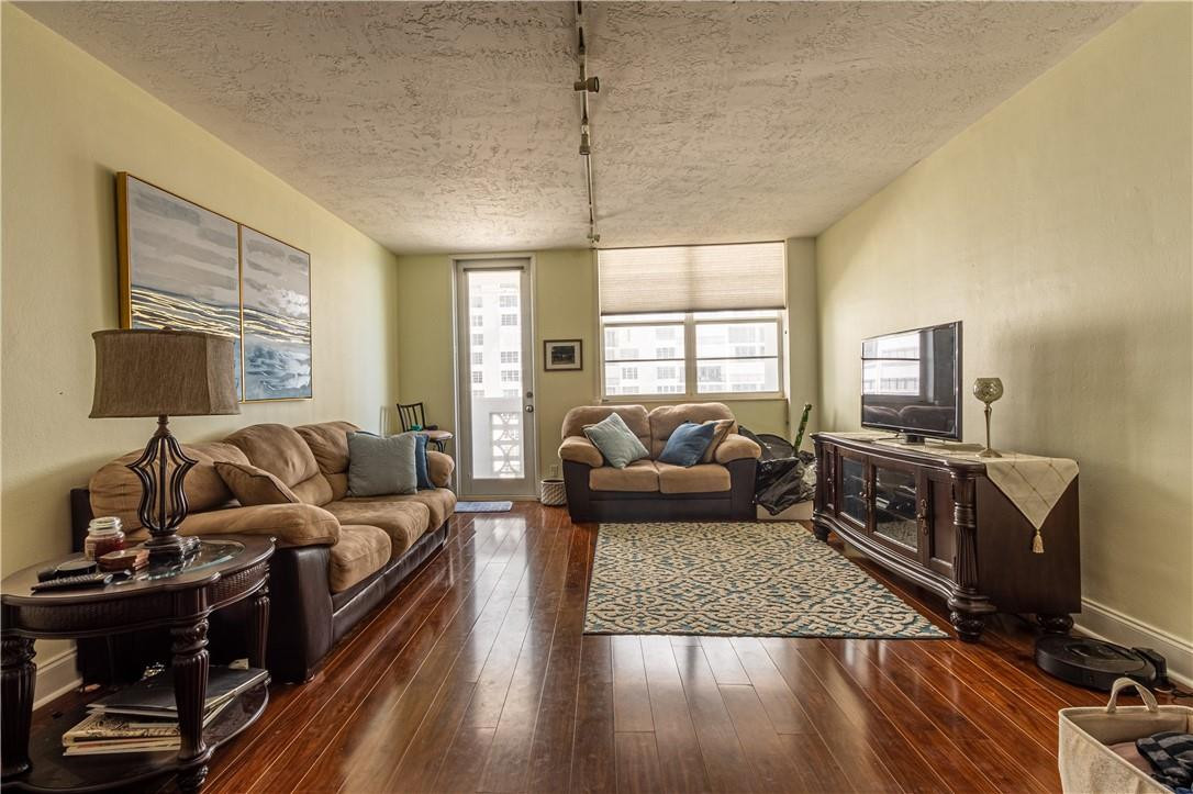 4250 Galt Ocean Drive 8j