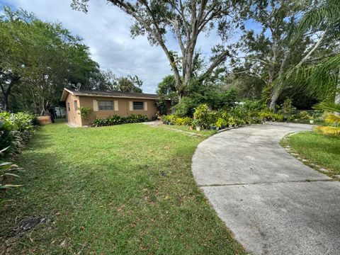 A home in Okeechobee