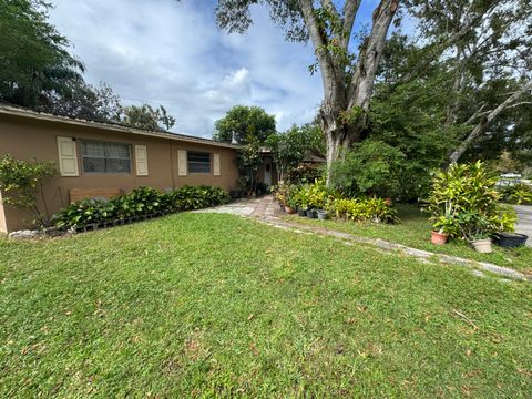 A home in Okeechobee