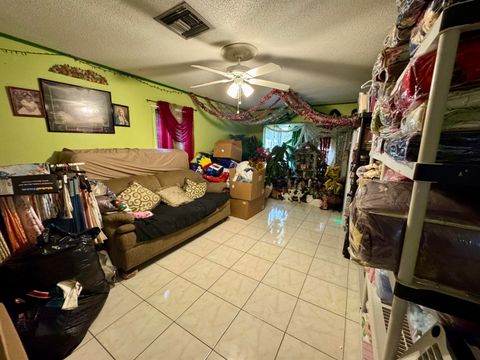 A home in Okeechobee