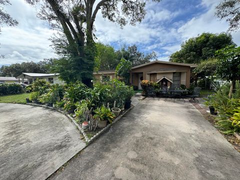 A home in Okeechobee