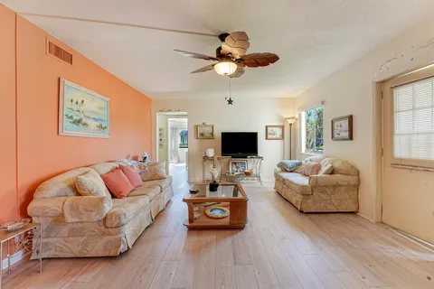 327 Knotty Pine Circle Unit D-1, Greenacres, FL 33463 - MLS#: R11058572