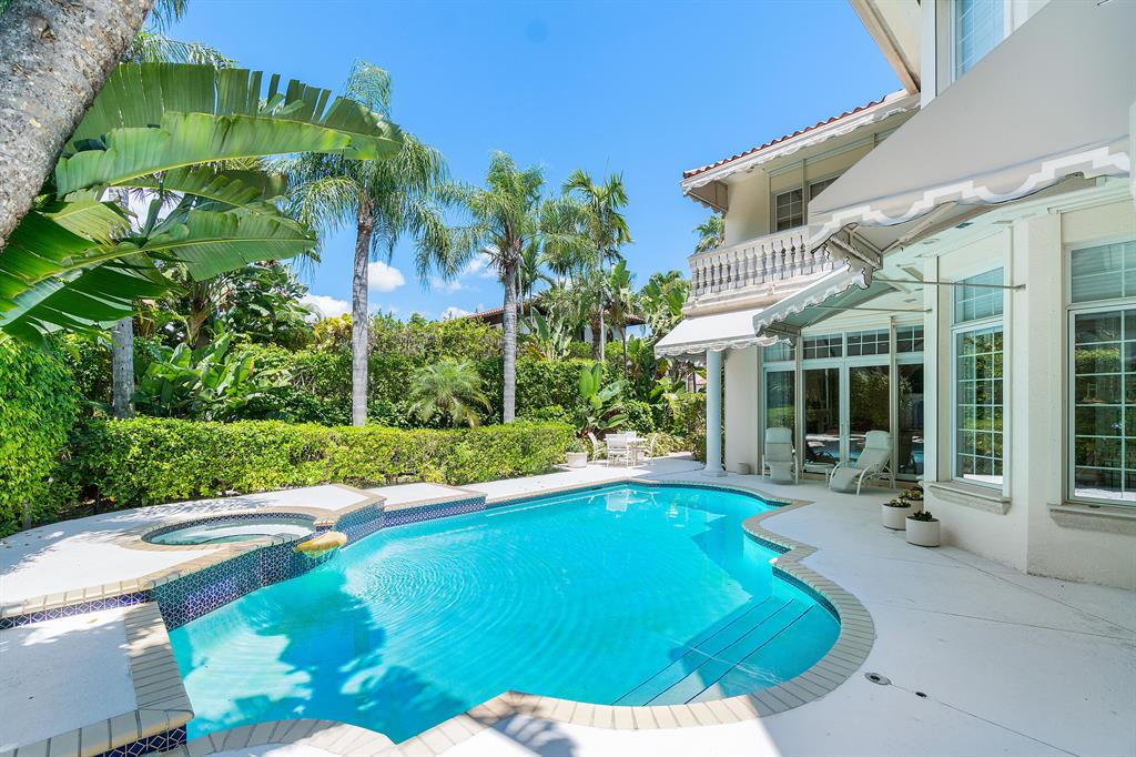 OCEAN PARK H W ROBBINS - Residential