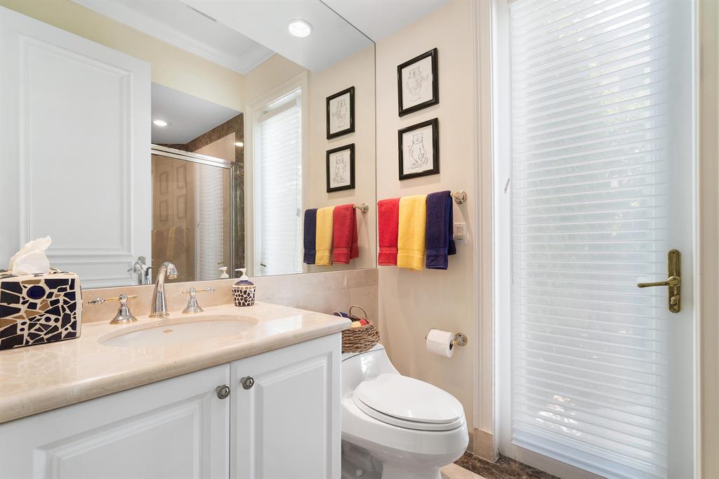 OCEAN PARK H W ROBBINS - Residential