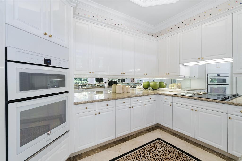 OCEAN PARK H W ROBBINS - Residential