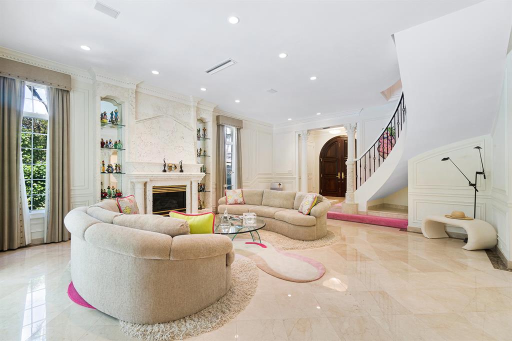 OCEAN PARK H W ROBBINS - Residential