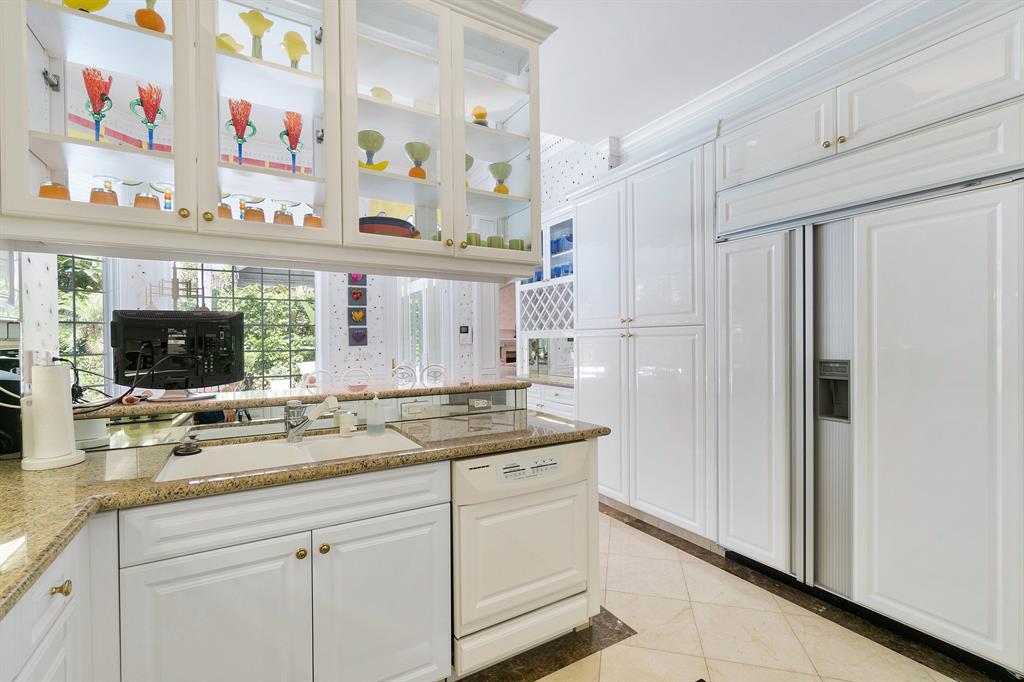 OCEAN PARK H W ROBBINS - Residential