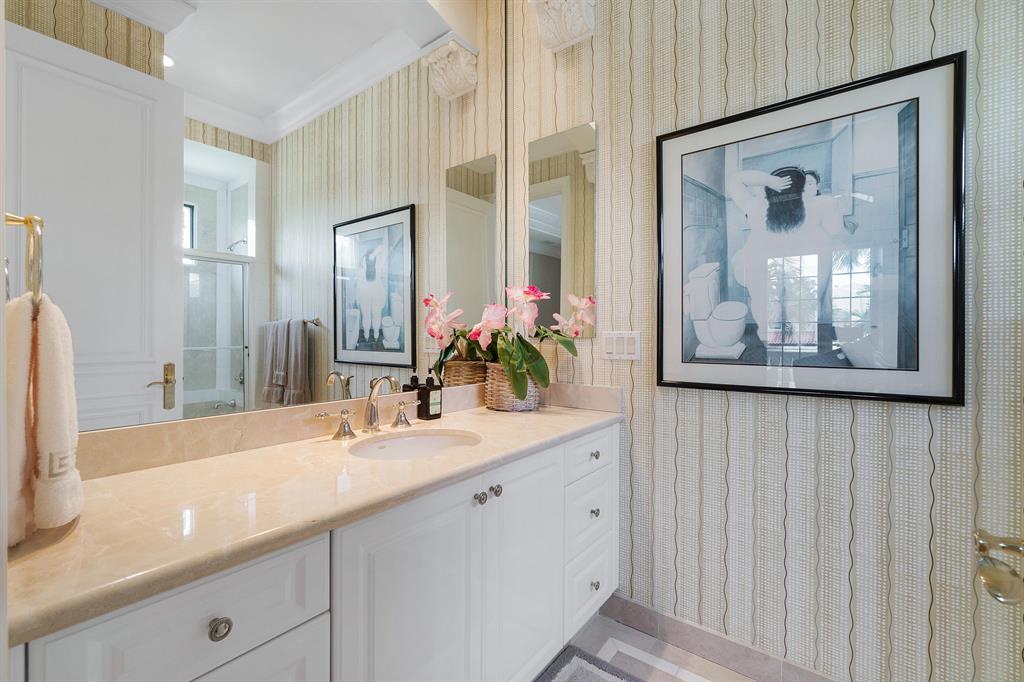 OCEAN PARK H W ROBBINS - Residential