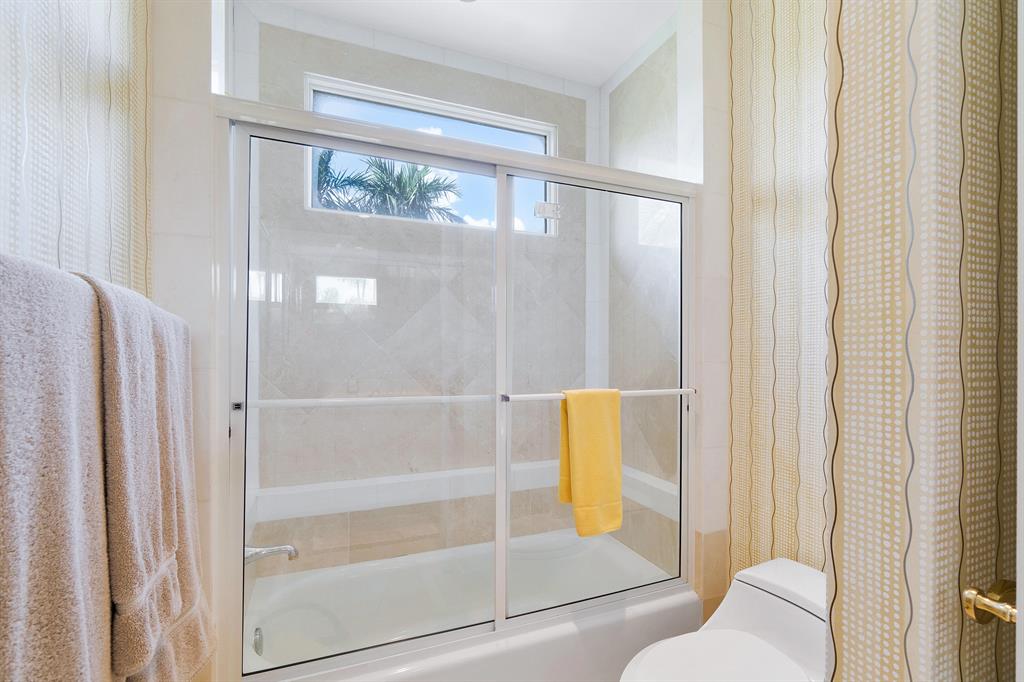 OCEAN PARK H W ROBBINS - Residential