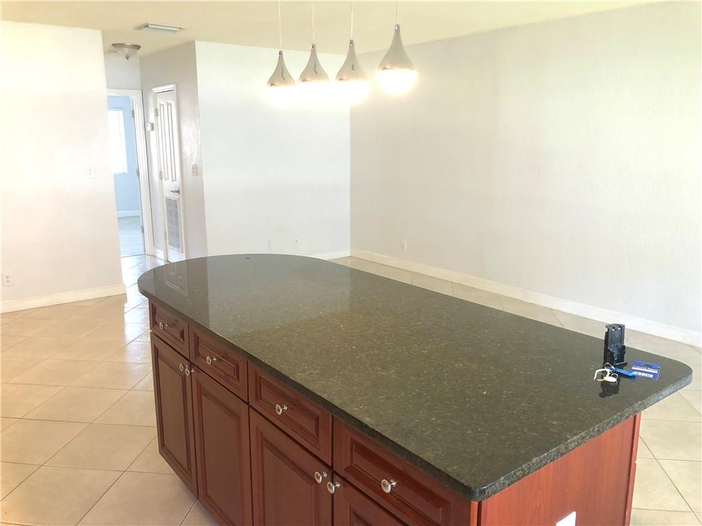 Waterside On The Intracoa - Residential Lease