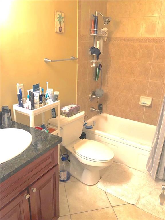 Waterside On The Intracoa - Residential Lease