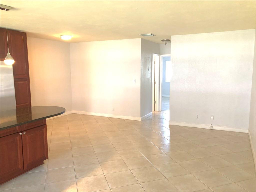 Waterside On The Intracoa - Residential Lease