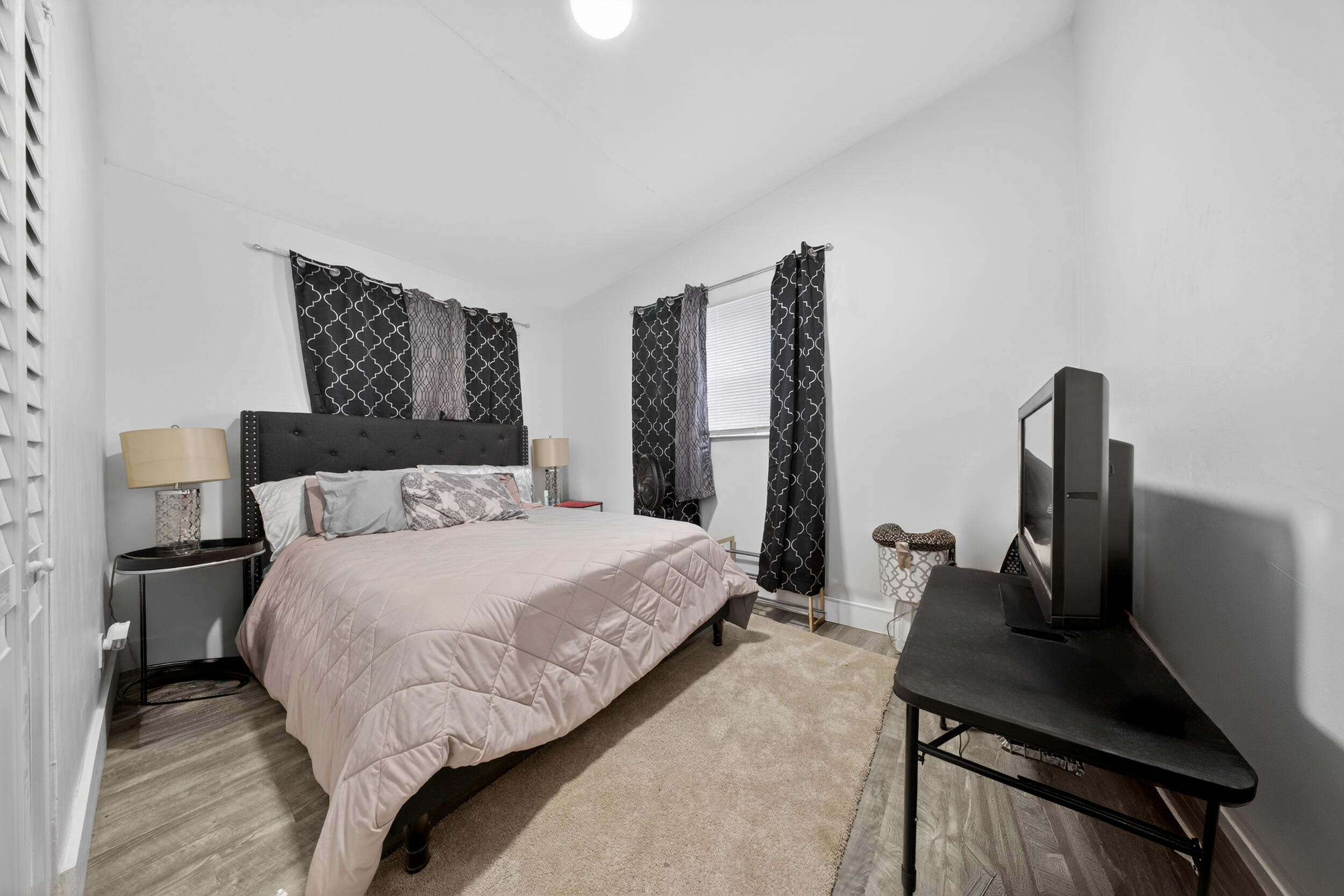 COLLEGE TRACT - Residential