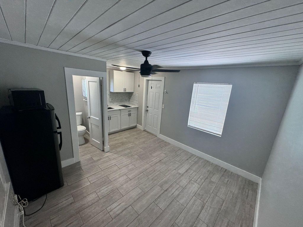 Photo of 2843 Forest Hill Boulevard #6, Palm Springs, FL 33406 (MLS # R11021816)