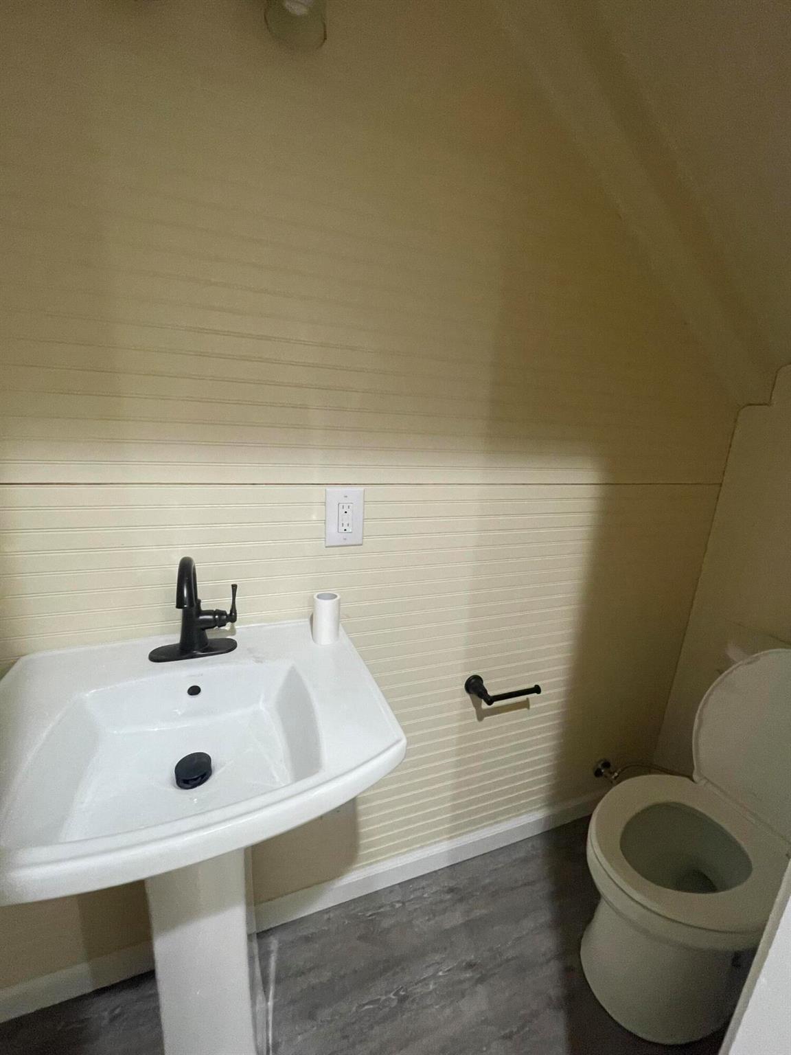 SOUTHLAND PARK - Residential Lease