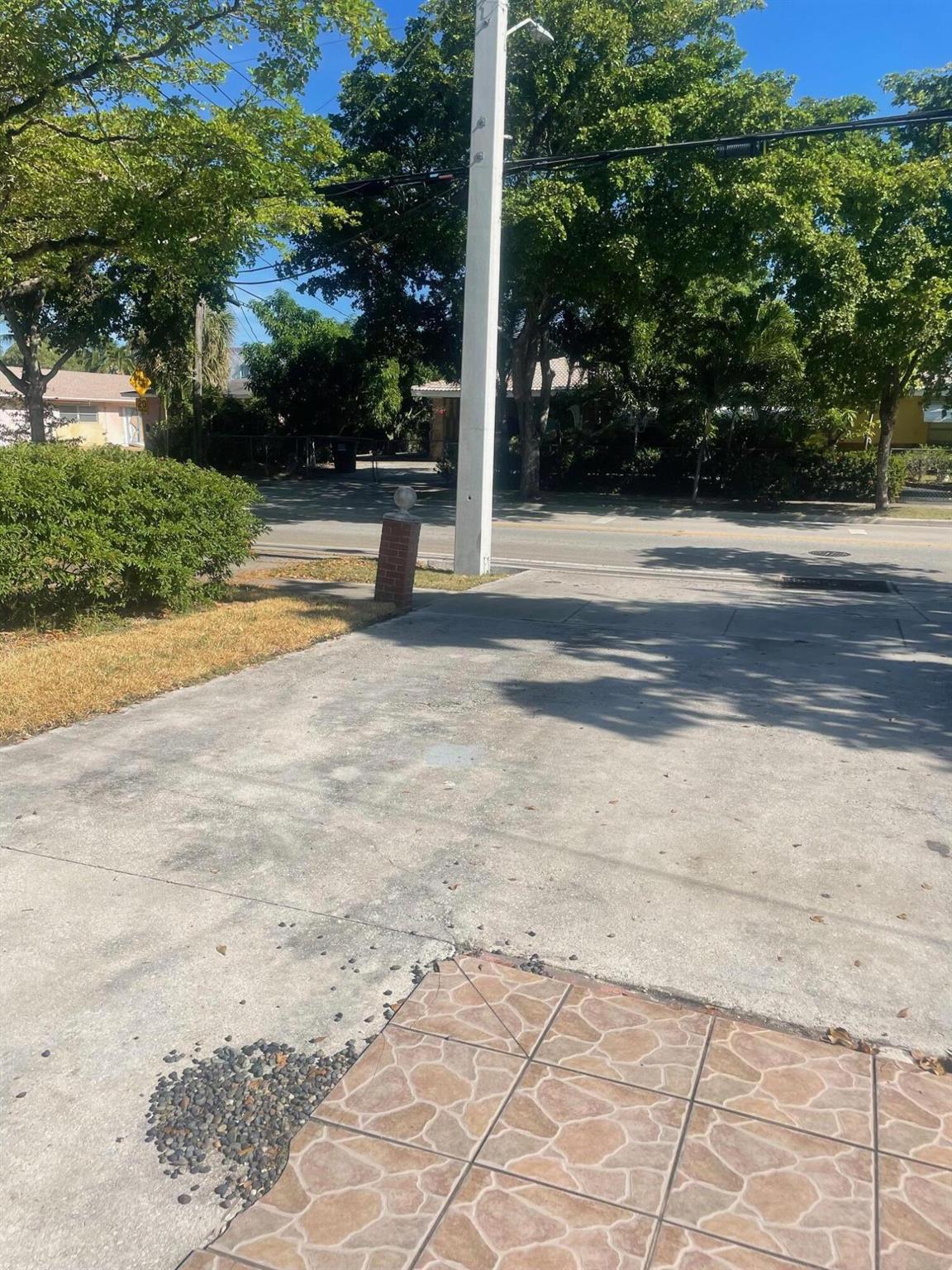 SOUTHLAND PARK - Residential Lease