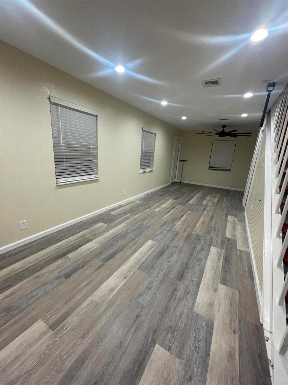 SOUTHLAND PARK - Residential Lease