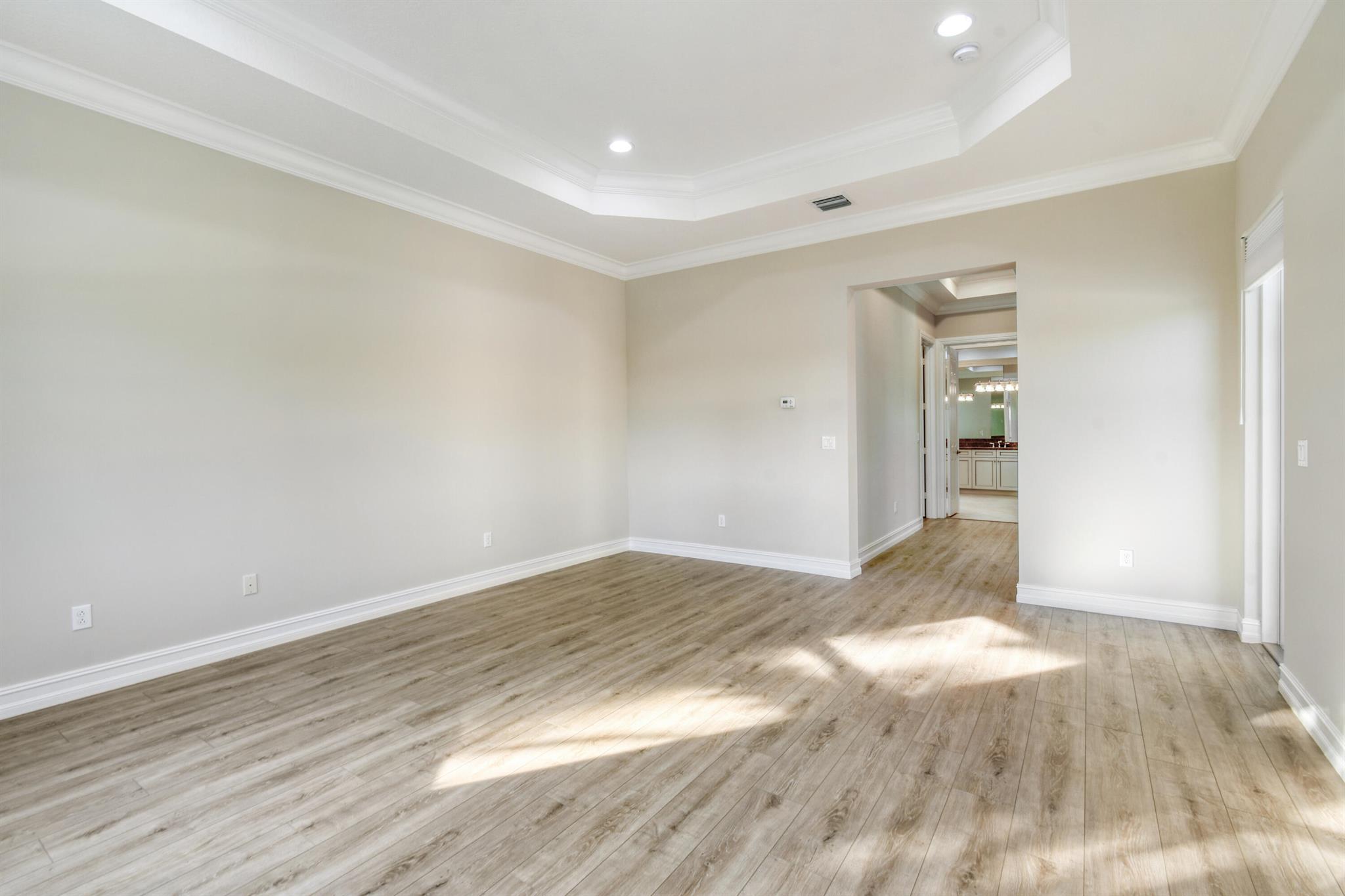 BAYHILL ESTATES - Residential