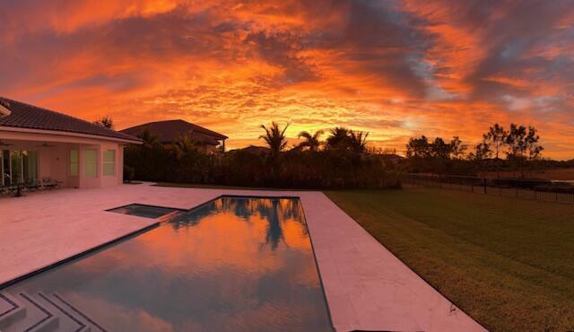 7755 Maywood Crest Drive