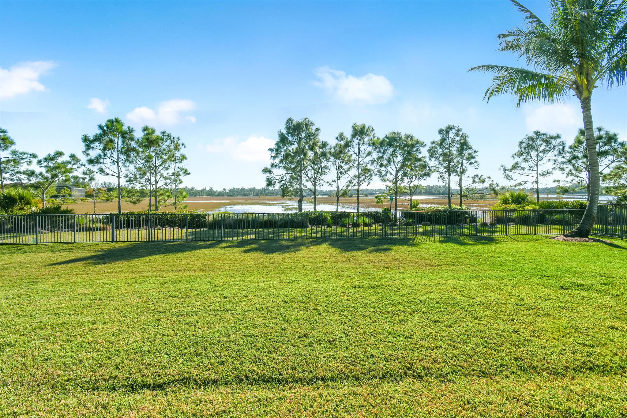 BAYHILL ESTATES - Residential