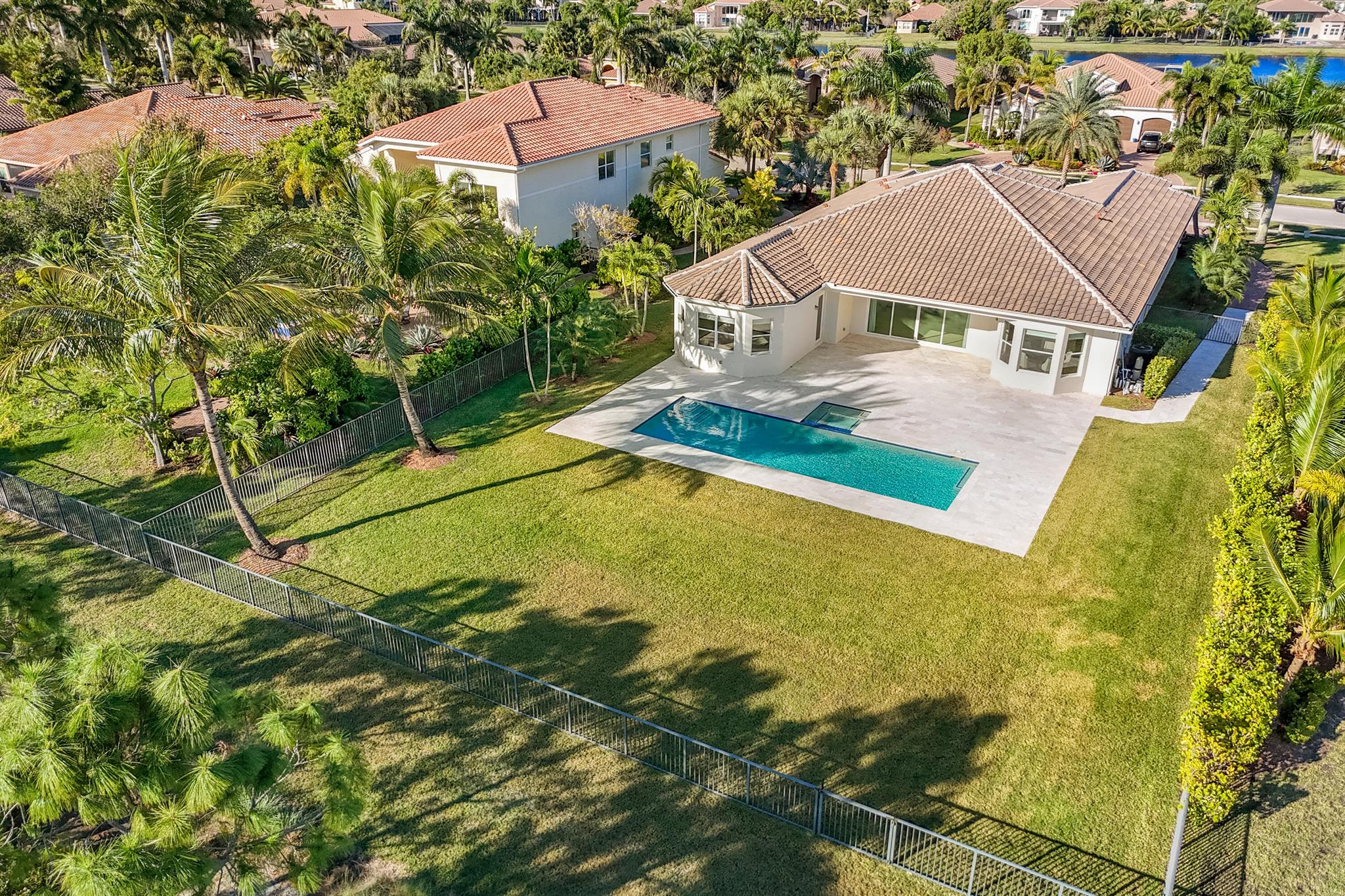 BAYHILL ESTATES - Residential