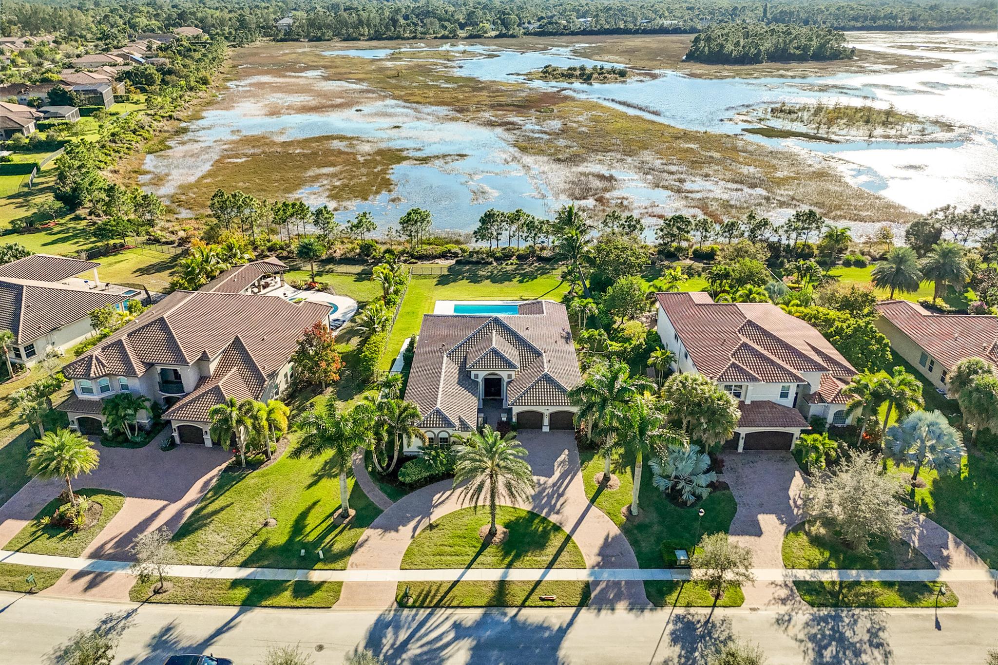 BAYHILL ESTATES - Residential