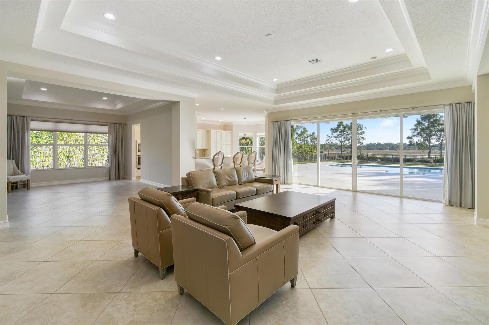 BAYHILL ESTATES - Residential