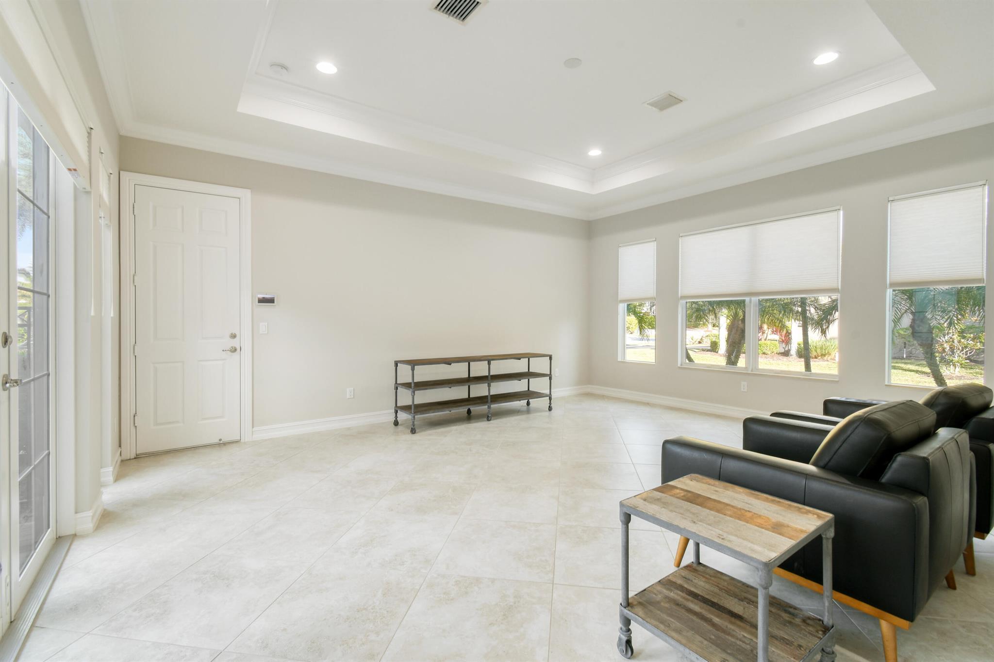 BAYHILL ESTATES - Residential