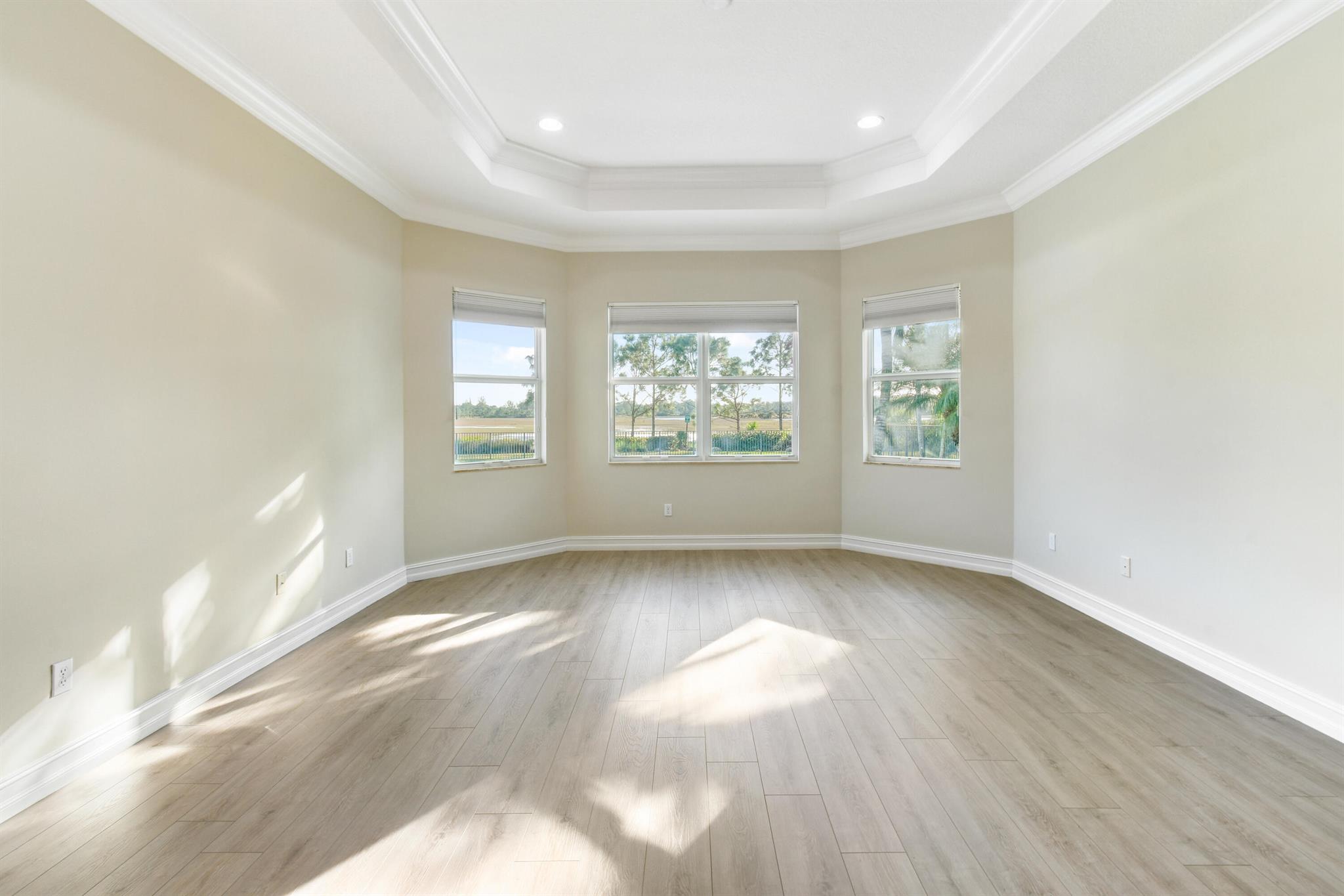 BAYHILL ESTATES - Residential