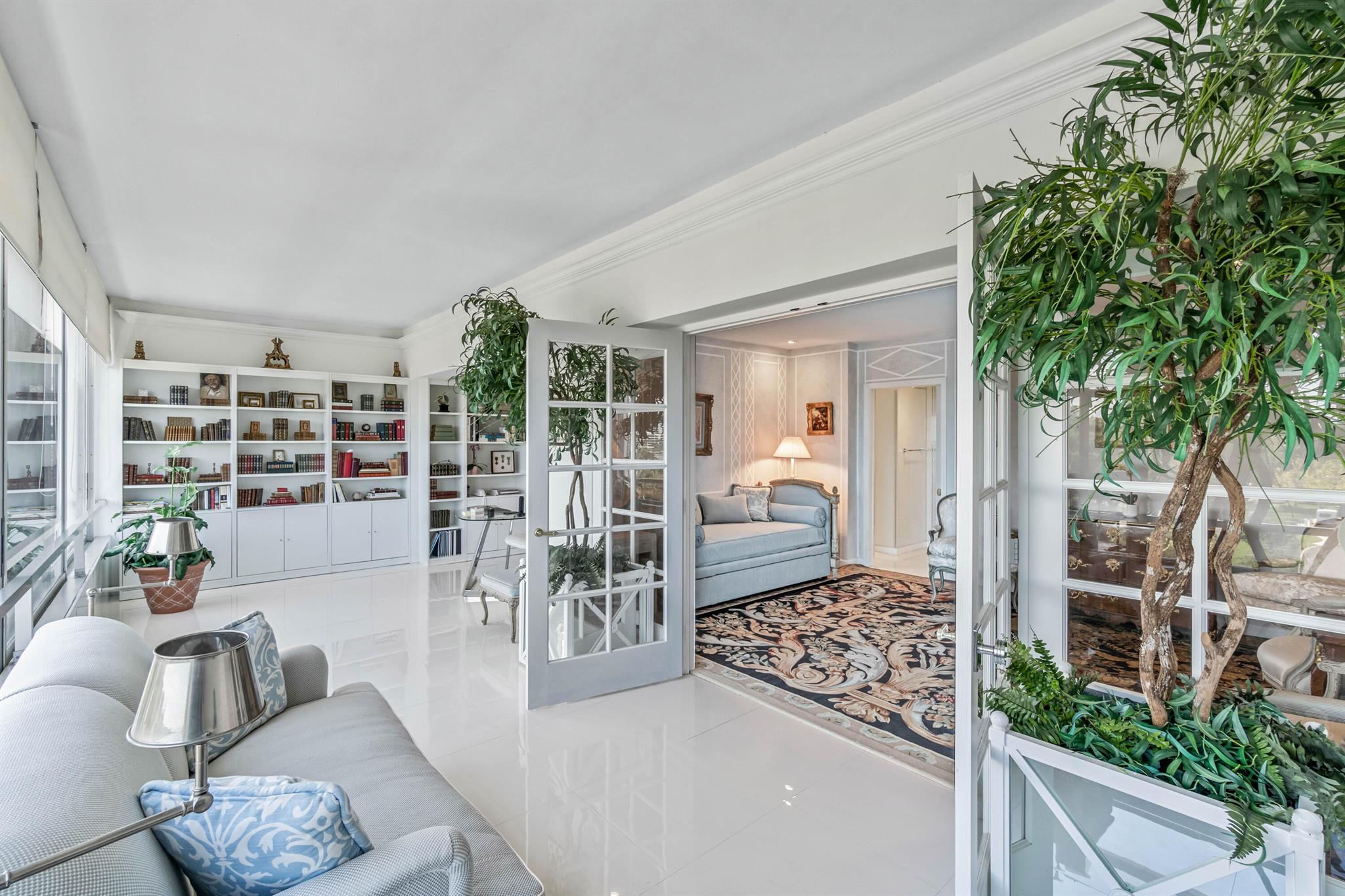 Palm Beach Towers - Residential