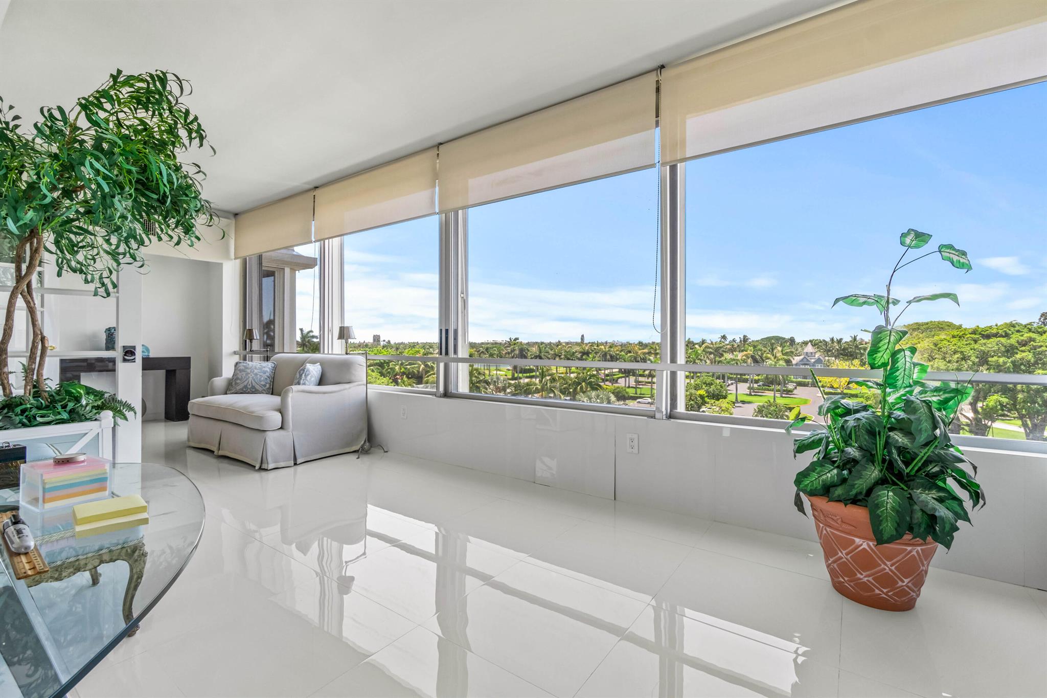 Palm Beach Towers - Residential