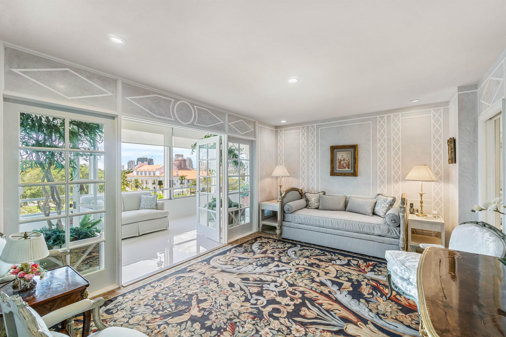 Palm Beach Towers - Residential