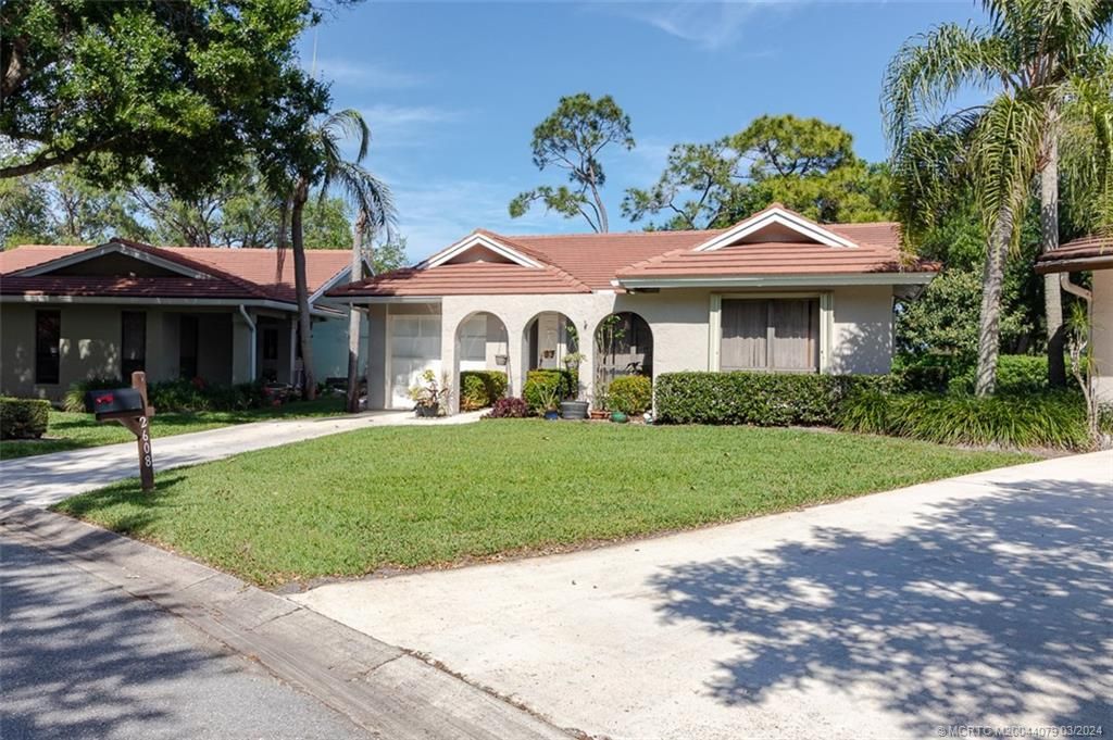 Photo of 2608 SW Willowood Circle, Palm City, FL 34990 (MLS # R10976940)