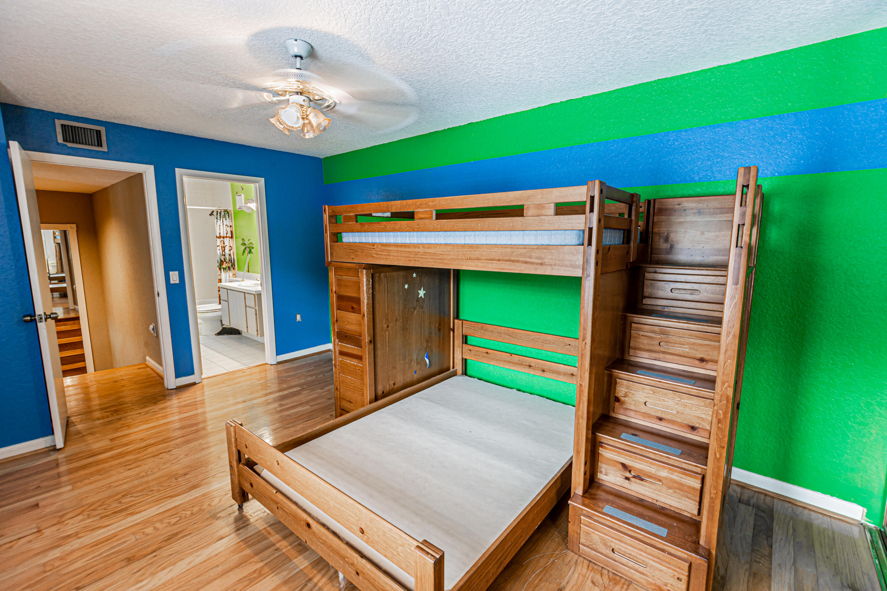 SUNSET TRACE - Residential