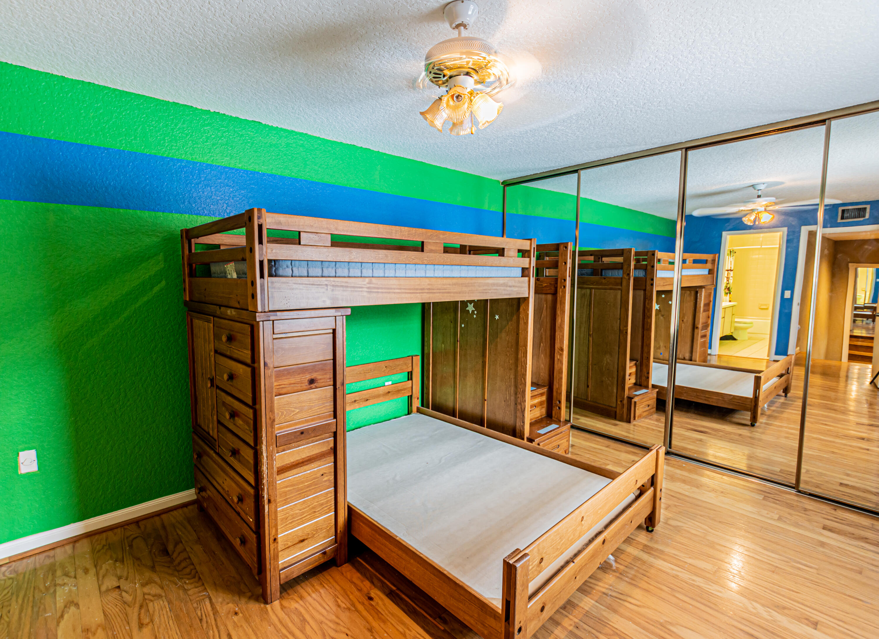 SUNSET TRACE - Residential