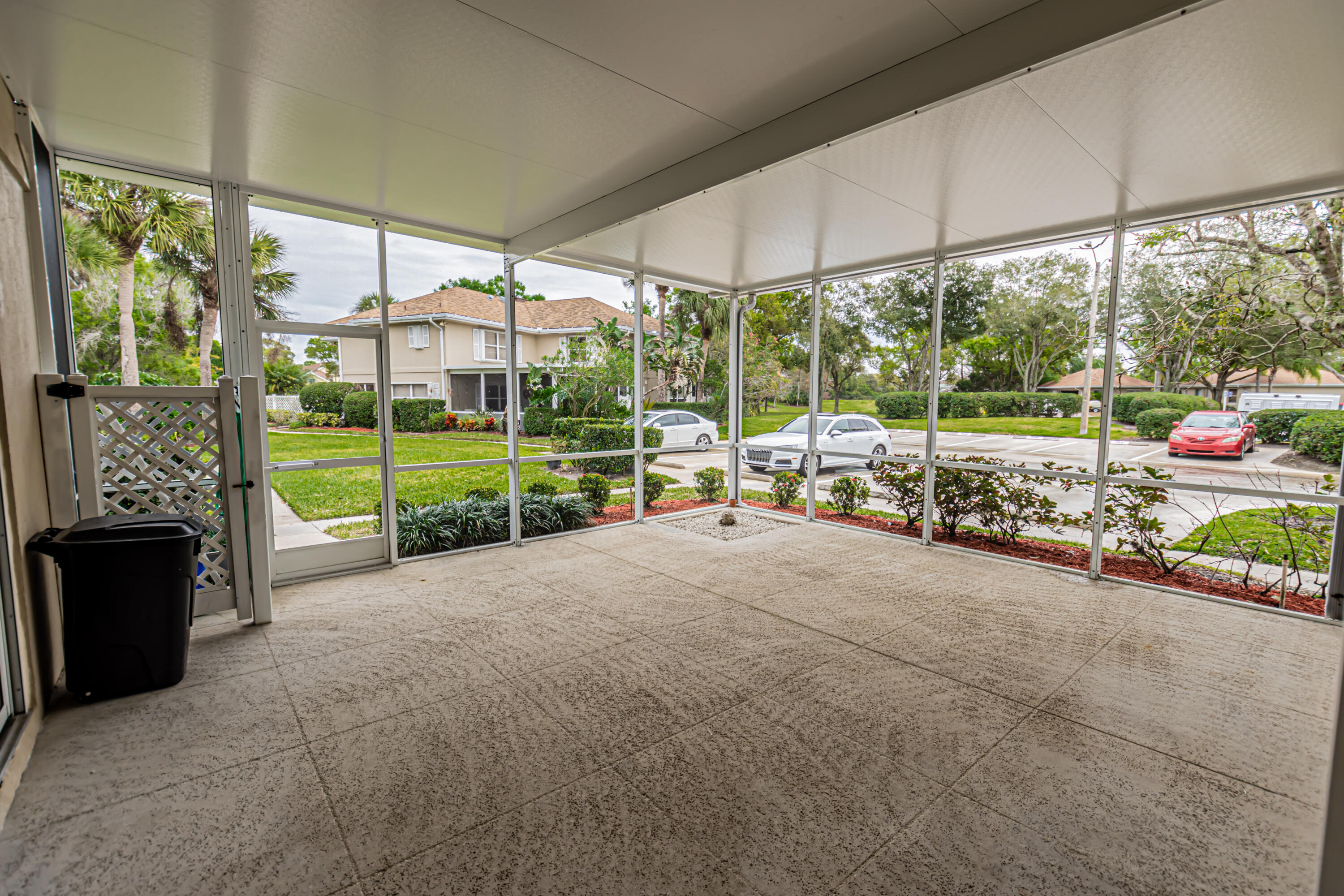 SUNSET TRACE - Residential