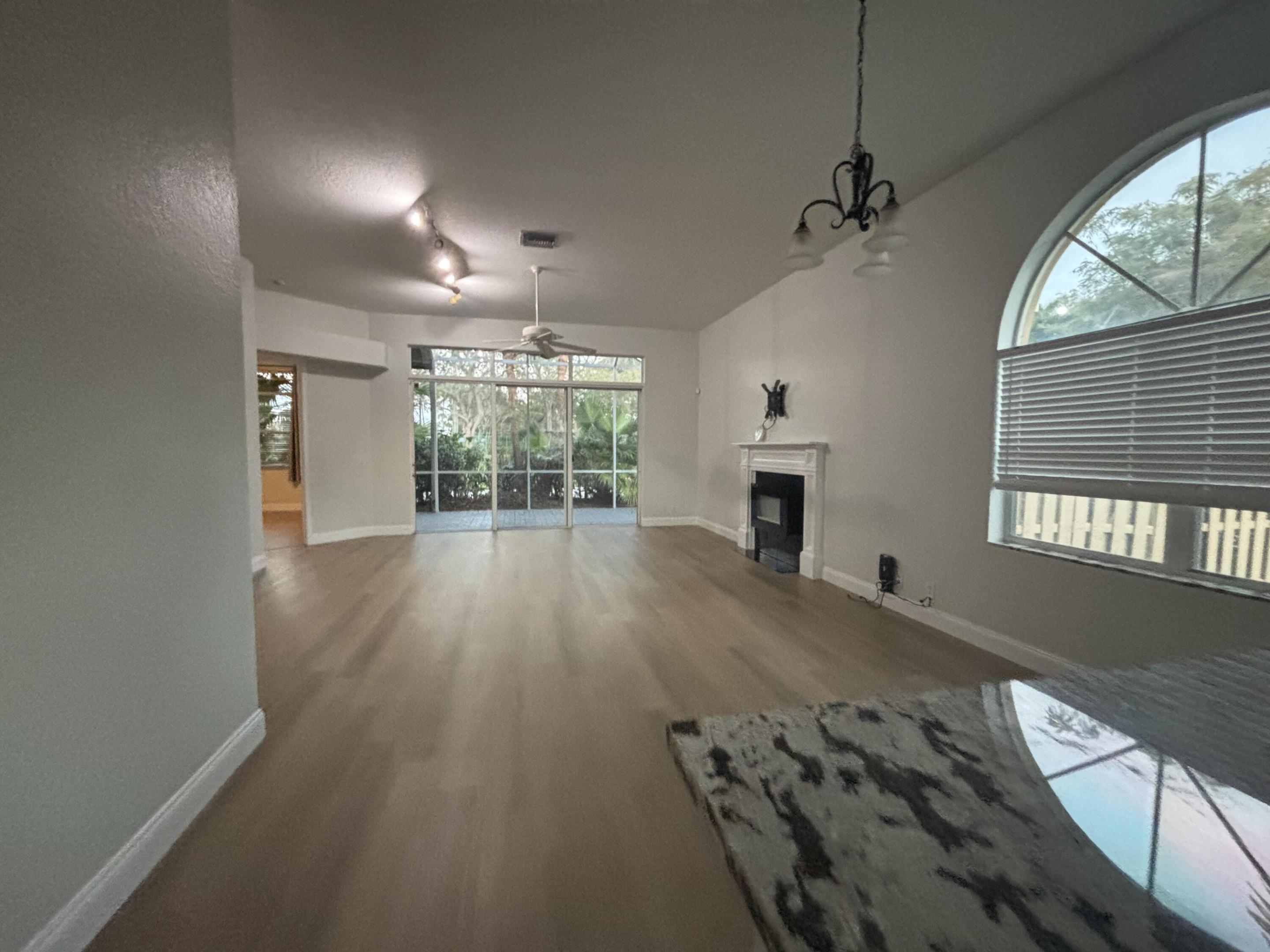 VENTURA - Residential Lease