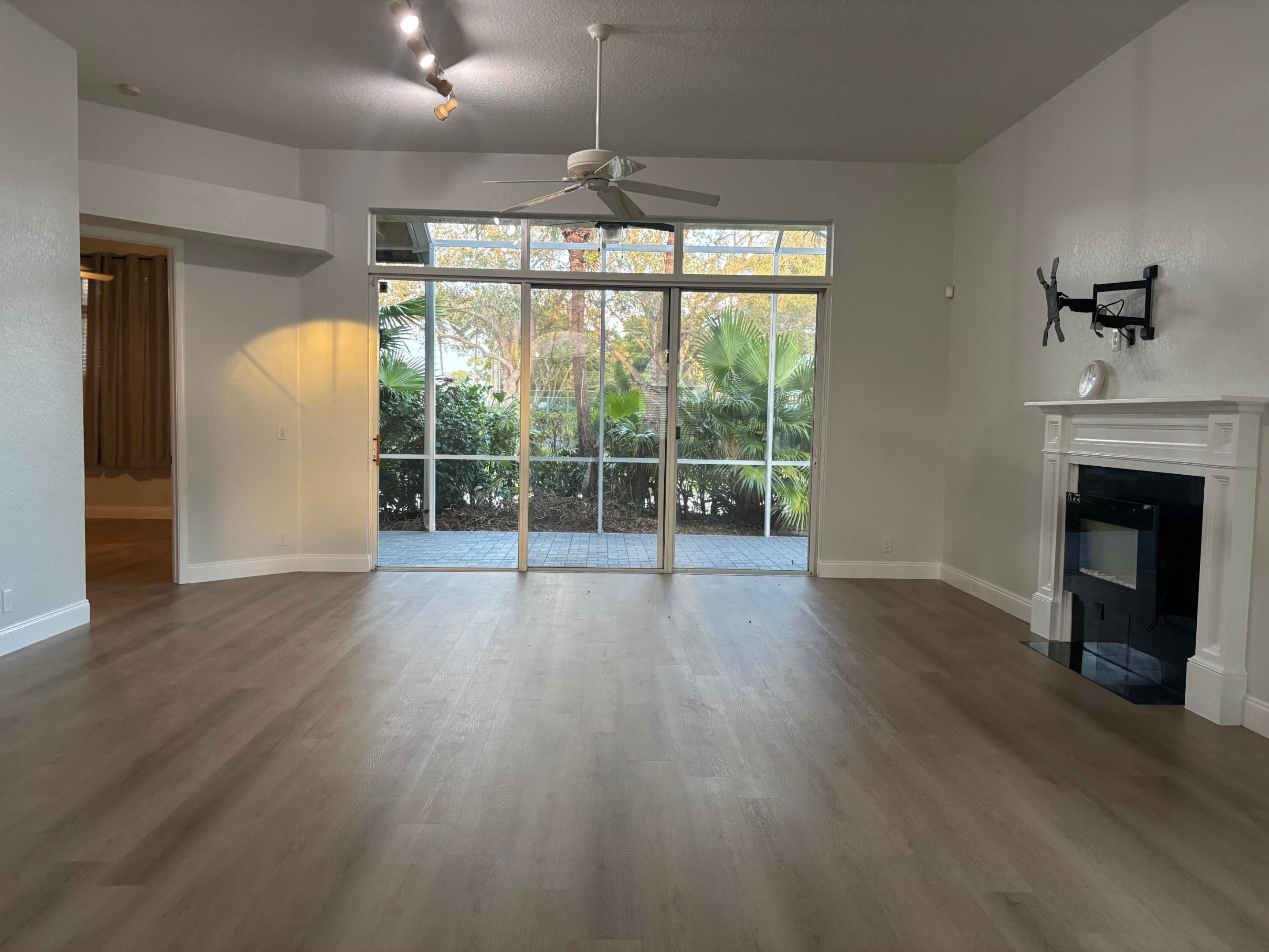 VENTURA - Residential Lease