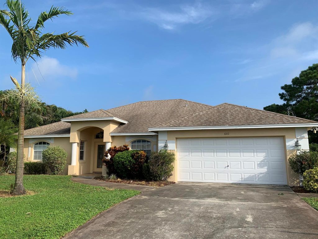 Photo of 601 SE Delancey Lane, Port Saint Lucie, FL 34953 (MLS # R10950334)