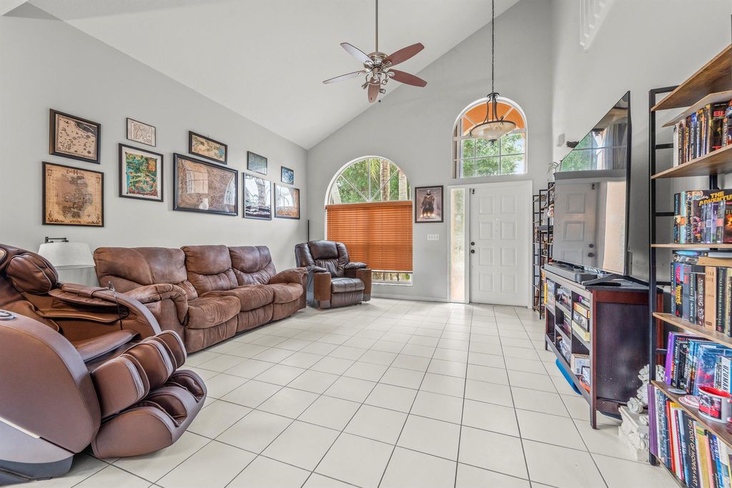 Photo of 7997 Lakewood Cove Court, Lake Worth, FL 33467 (MLS # R11086981)