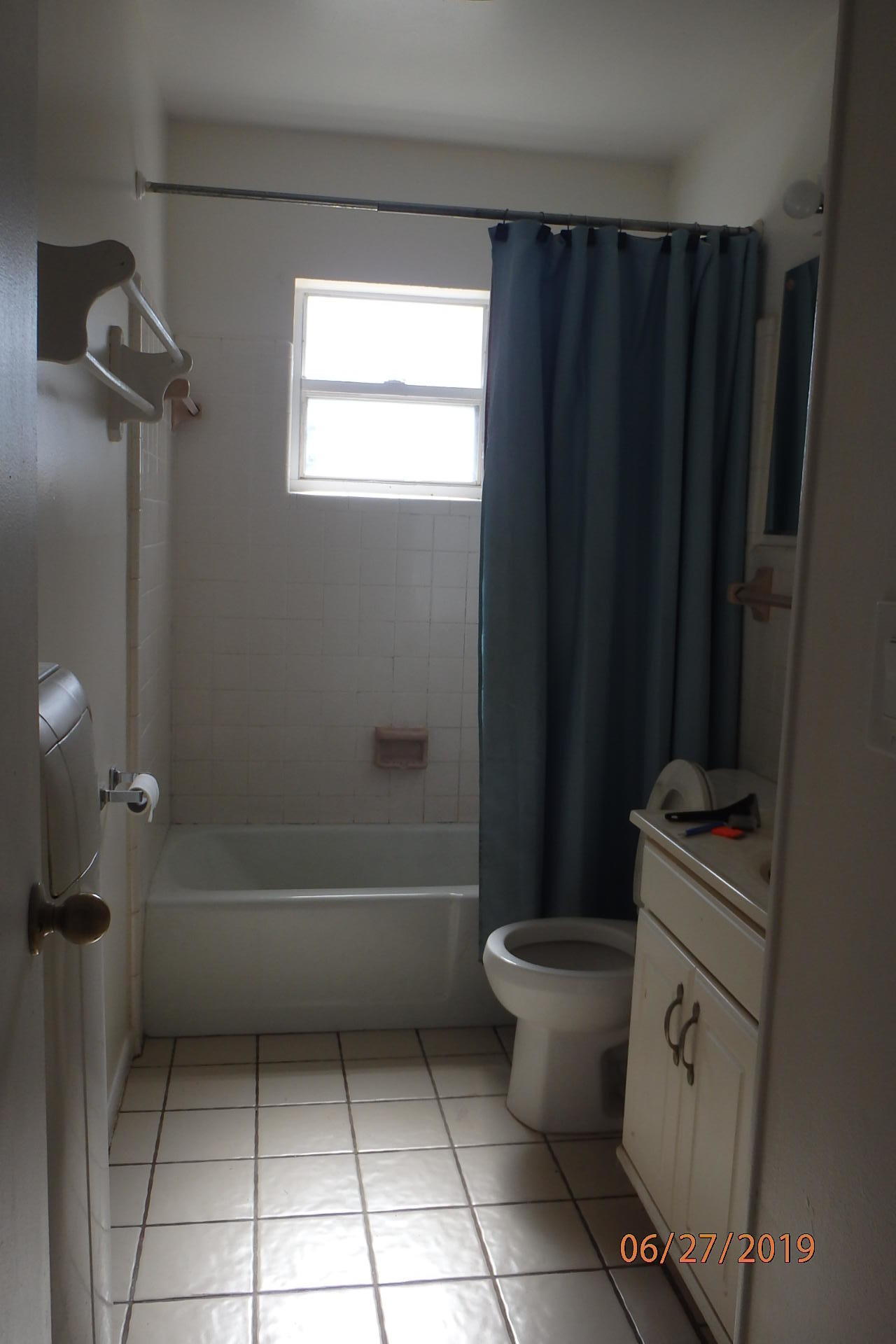 BROADWAY ST LUCIE - Residential Lease