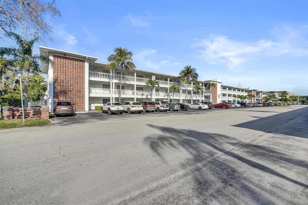 MAYBURY MANSIONS CONDO - Residential Lease