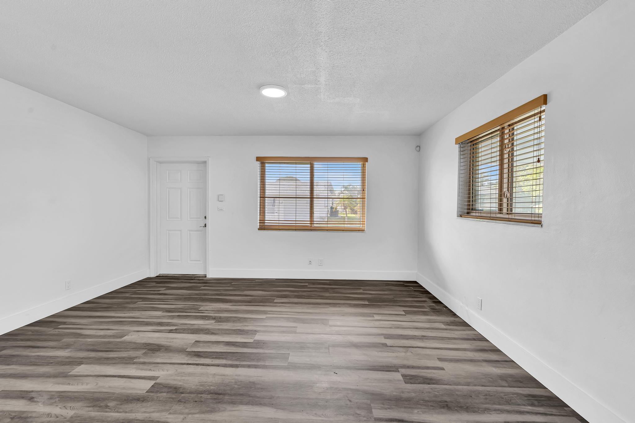 MAINLANDS OF TAMARAC LAKES - Residential