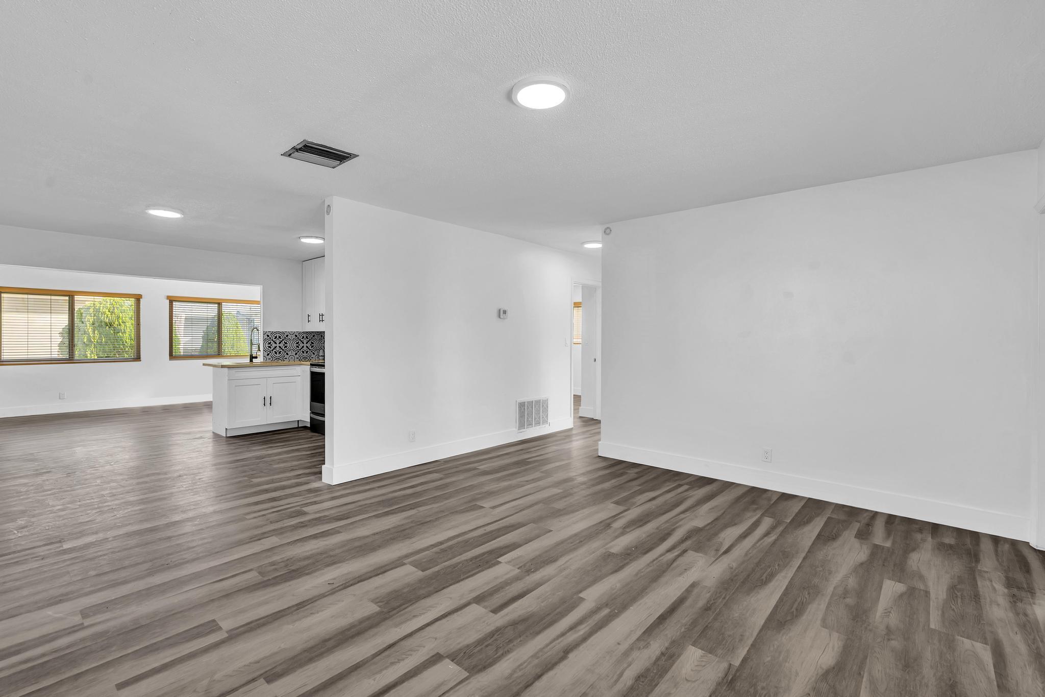 MAINLANDS OF TAMARAC LAKES - Residential