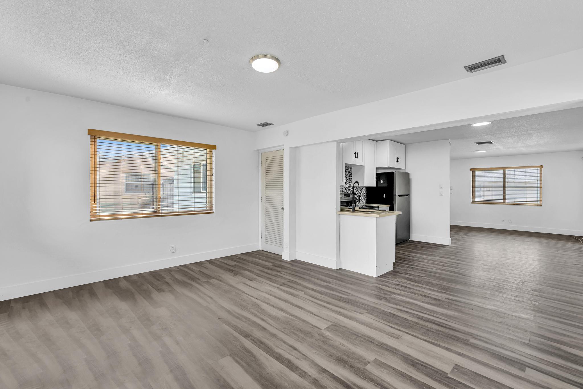 MAINLANDS OF TAMARAC LAKES - Residential