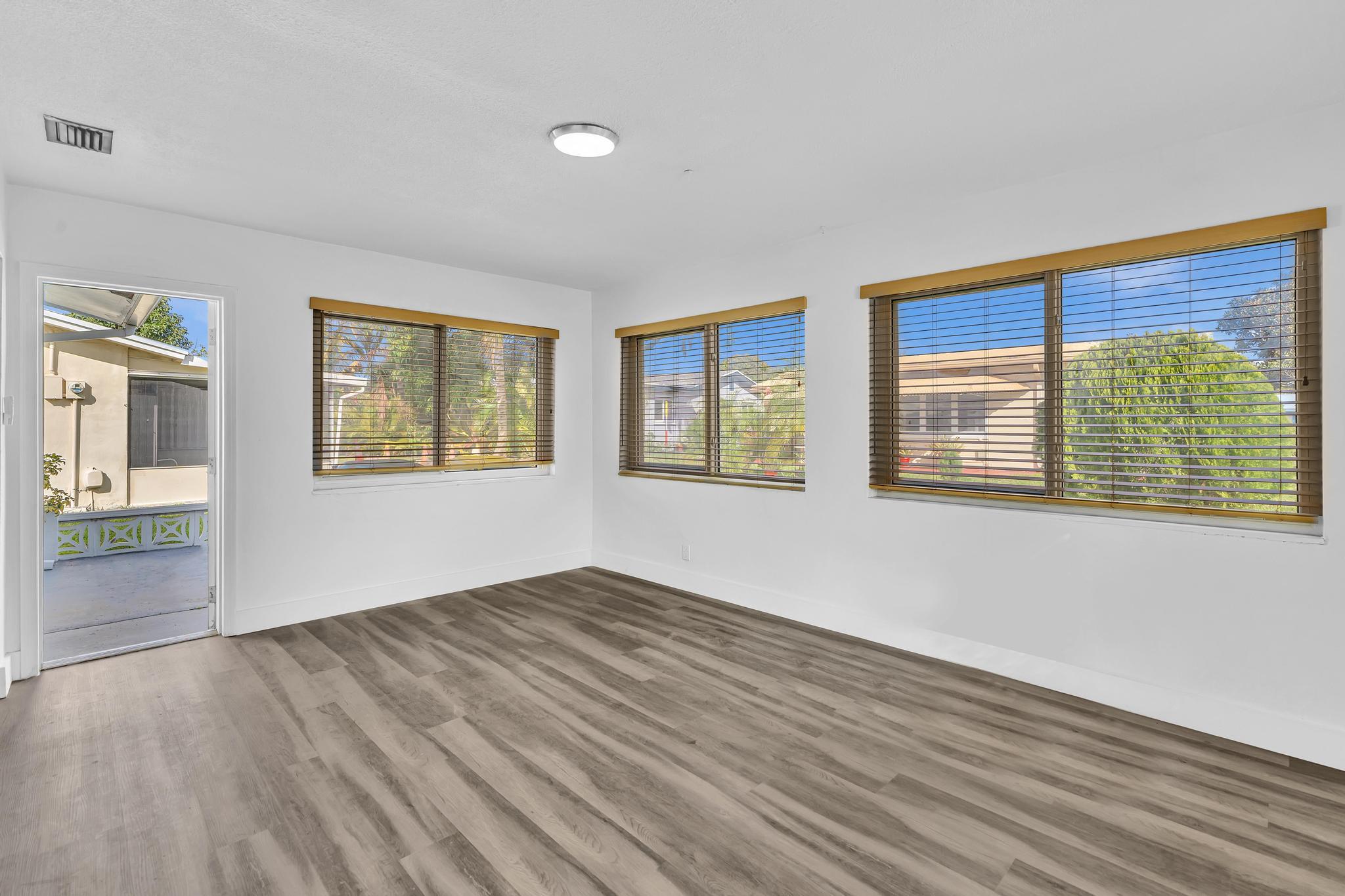 MAINLANDS OF TAMARAC LAKES - Residential