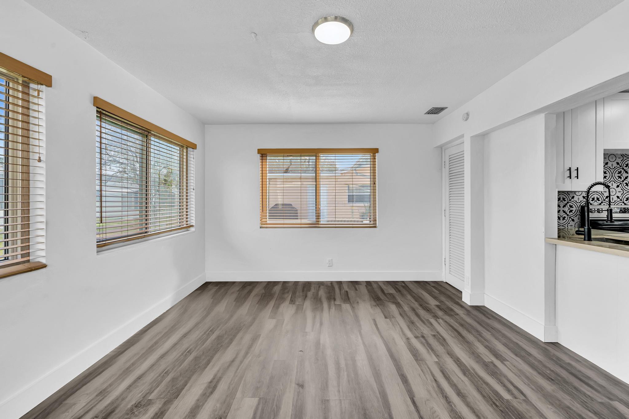 MAINLANDS OF TAMARAC LAKES - Residential