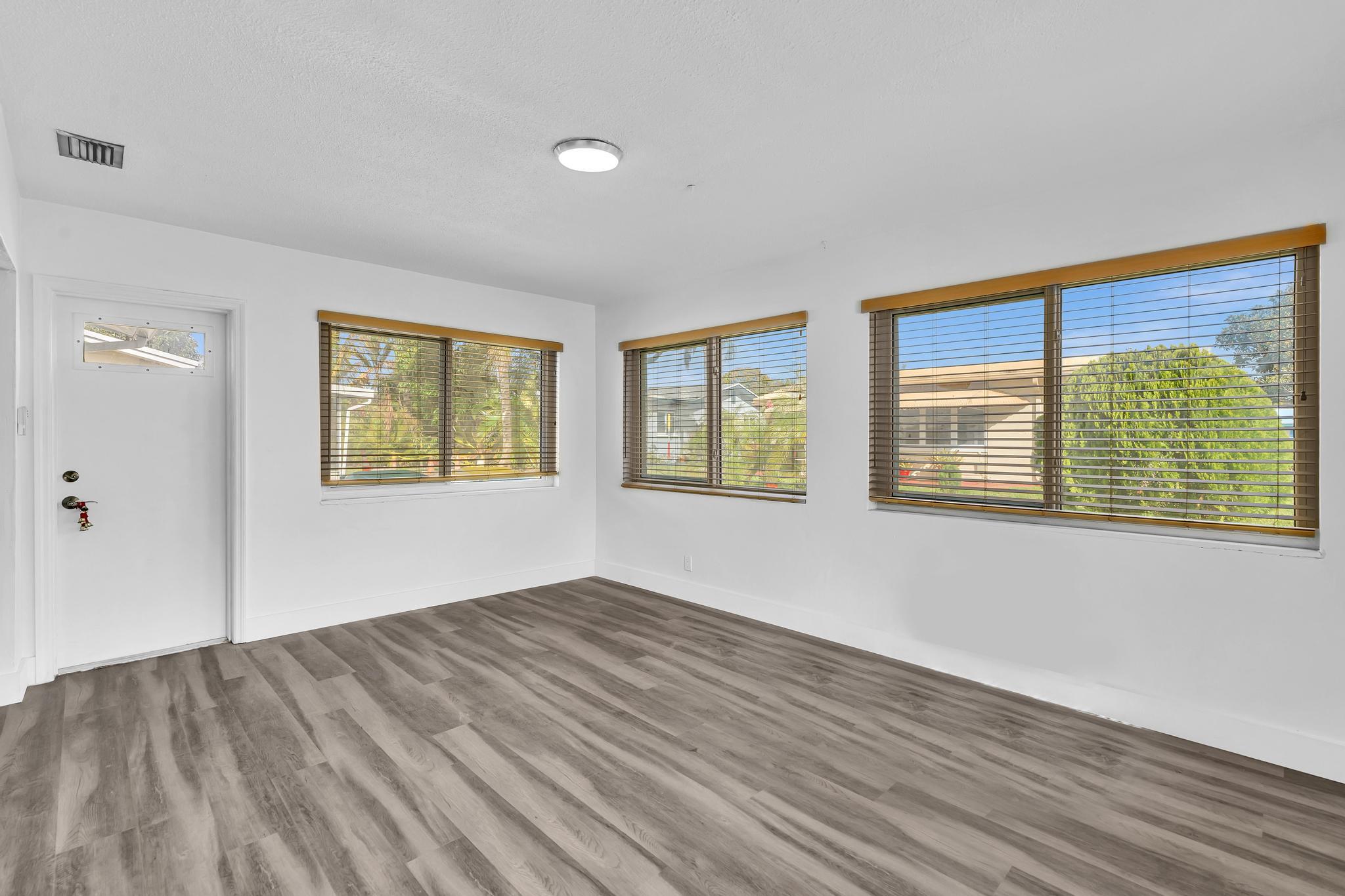 MAINLANDS OF TAMARAC LAKES - Residential