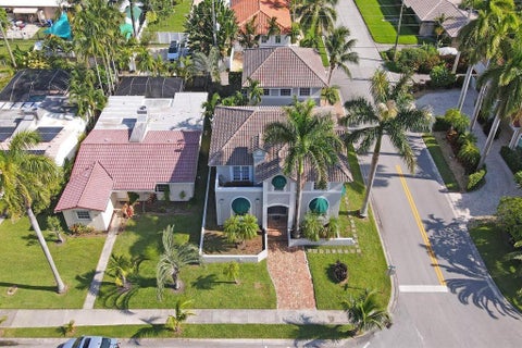 Tiny photo for 851 N 11TH Avenue, Hollywood, FL 33019 (MLS # B26088205)